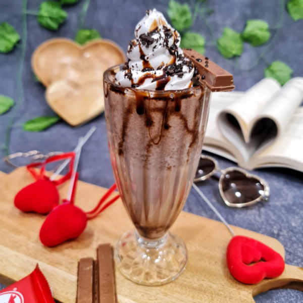 HOT N' SPICY SPECIAL KITKAT MILKSHAKE